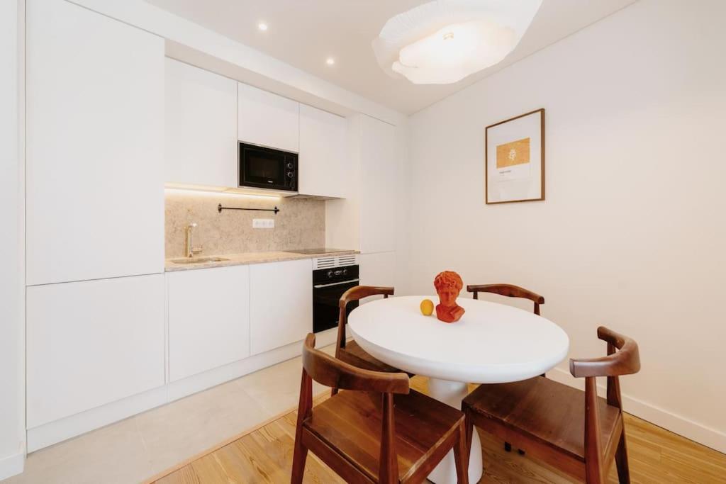 Lisbon Orange House - Beautiful Two-Bedroom Apartment 1D Экстерьер фото