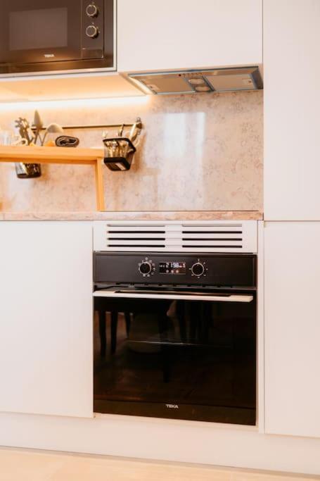 Lisbon Orange House - Beautiful Two-Bedroom Apartment 1D Экстерьер фото